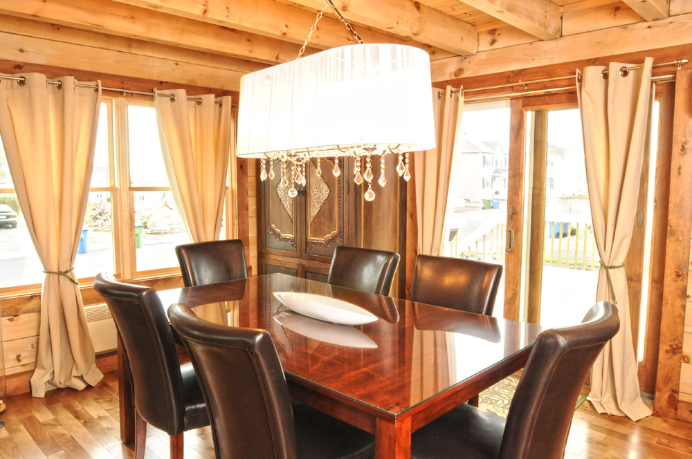 Modern log home dining room